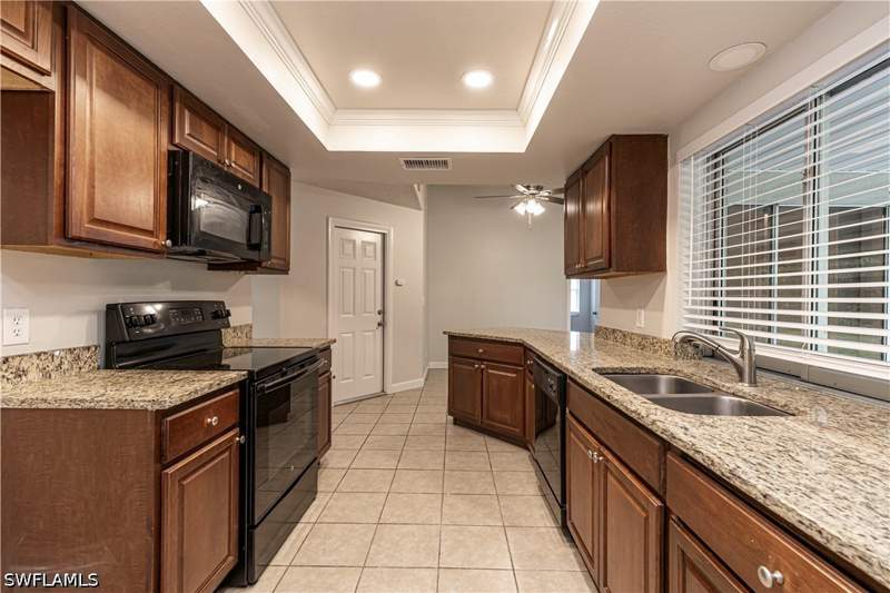 4 bedroom SingleFamilyResidence at 321 NE 10th St, Cape Coral, Cape Coral — photo 5