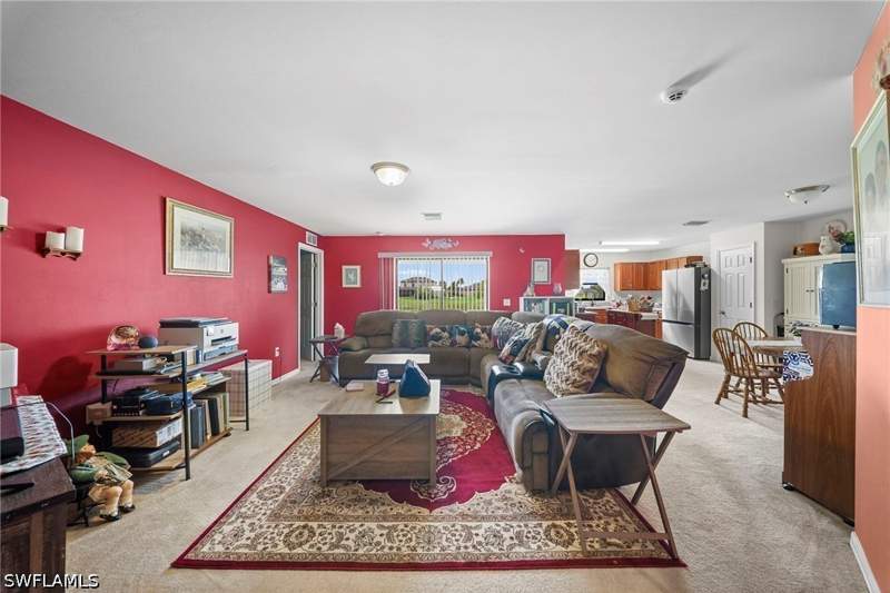 3 bedroom SingleFamilyResidence at 724 Evening Shade Ln, Shadow Lakes, Lehigh Acres — photo 3