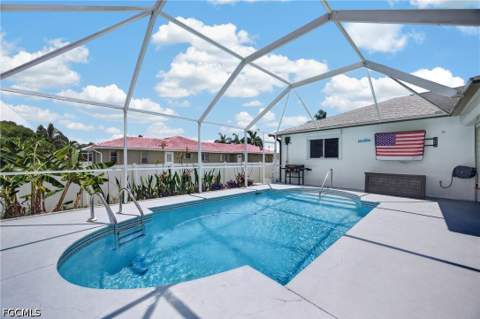1821 SW 22nd Ter, Cape Coral FL - photo 24 of 39