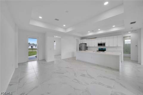 2805 26th ST SW, Lehigh Acres FL - photo 13 of 41