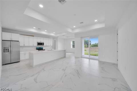 2805 26th ST SW, Lehigh Acres FL - photo 16 of 41