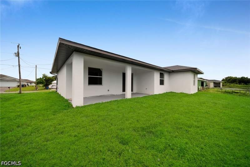 4 bedroom SingleFamilyResidence at 2805 26th ST SW, LEHIGH ACRES, Lehigh Acres — photo 5