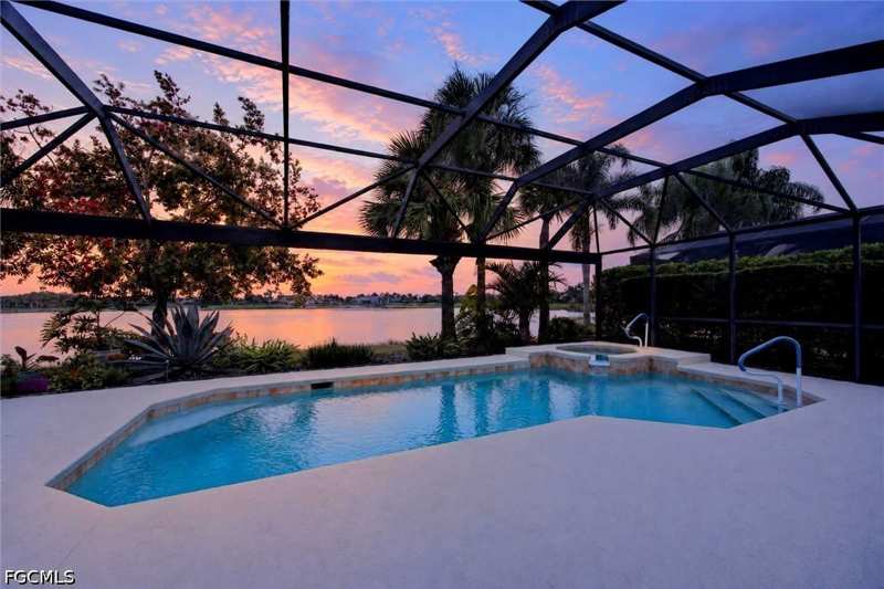 2 bedroom SingleFamilyResidence at 9283 Independence Way, Willow Bend, Fort Myers — photo 1