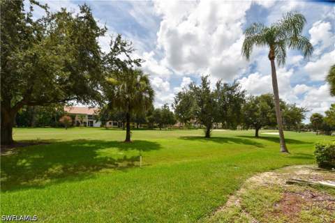 200 Turtle Lake Ct 108, Naples FL - photo 20 of 24