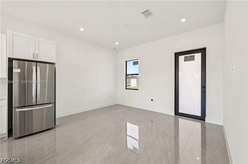 3 bedroom SingleFamilyResidence at 4402 E 19th St, Lehigh Acres, Lehigh Acres — photo 5