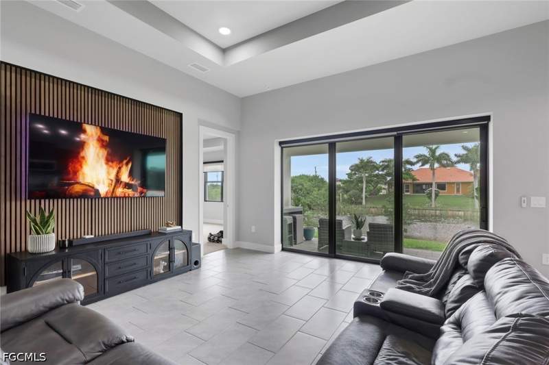 4 bedroom SingleFamilyResidence at 1107 NW 13th St, Cape Coral, Cape Coral — photo 3