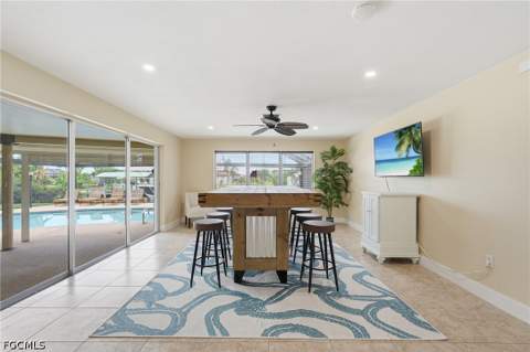 418 Avalon Dr, Cape Coral FL - photo 19 of 47