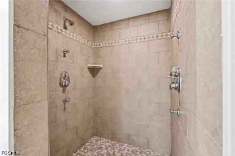 418 Avalon Dr, Cape Coral FL - photo 23 of 47