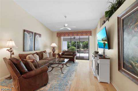 8009 San Vista Cir, Naples FL - photo 12 of 47