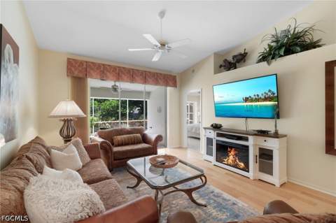 8009 San Vista Cir, Naples FL - photo 13 of 47