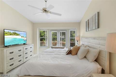 8009 San Vista Cir, Naples FL - photo 21 of 47