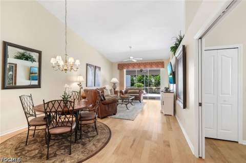 8009 San Vista Cir, Naples FL - photo 6 of 47