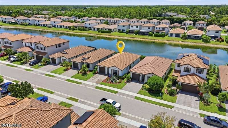 3 bedroom SingleFamilyResidence at 8932 Madrid Cir, Fronterra, Naples — photo 1
