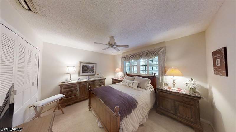 3 bedroom Attached at 1527 Edgewater Cir, Myerlee Park Homes Condo, Fort Myers — photo 4