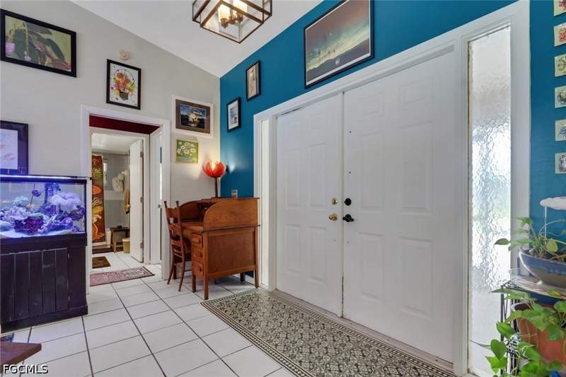 3 bedroom SingleFamilyResidence at 423 SW 39th St, Cape Coral, Cape Coral — photo 3