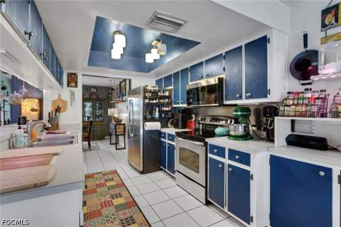 423 SW 39th St, Cape Coral FL - photo 6 of 27