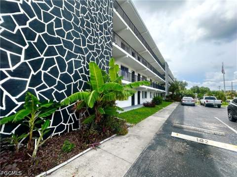 4906 Victoria Dr 103, Cape Coral FL - photo 22 of 30