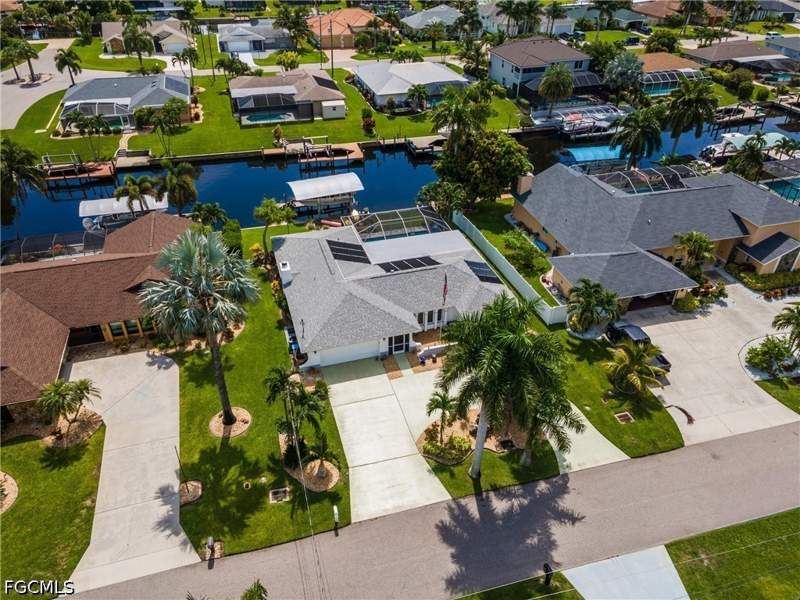 3 bedroom SingleFamilyResidence at 3319 SE 17th Ave, Palaco Grande, Cape Coral — photo 3