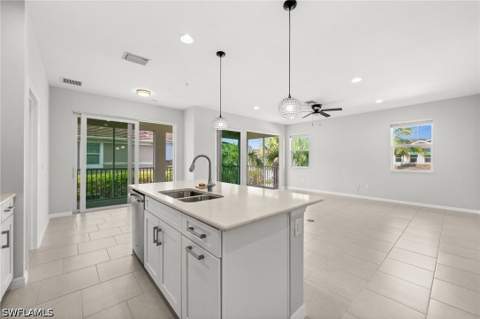 2344 Sheen Ln 308, Naples FL - photo 17 of 43