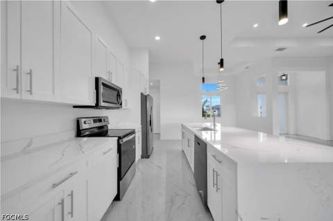 6 SW 37th Ave, Cape Coral FL - photo 11 of 22