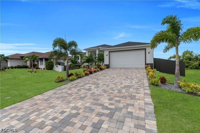 3 bedroom SingleFamilyResidence at 6 SW 37th Ave, Cape Coral, Cape Coral — photo 2