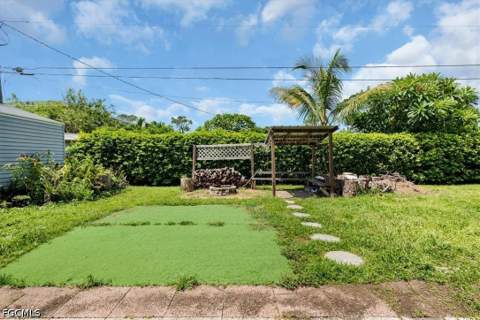 2373 Chandler Ave, Fort Myers FL - photo 14 of 45