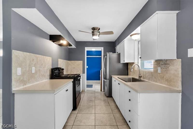 2 bedroom SingleFamilyResidence at 2373 Chandler Ave, Fort Myers Villas, Fort Myers — photo 5