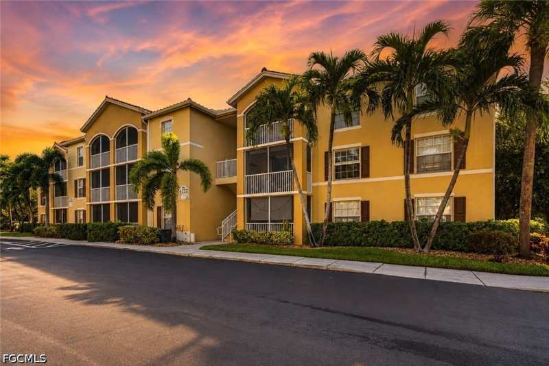 1 bedroom Condominium at 4122 Residence Dr 121, The Residence, Fort Myers — photo 1
