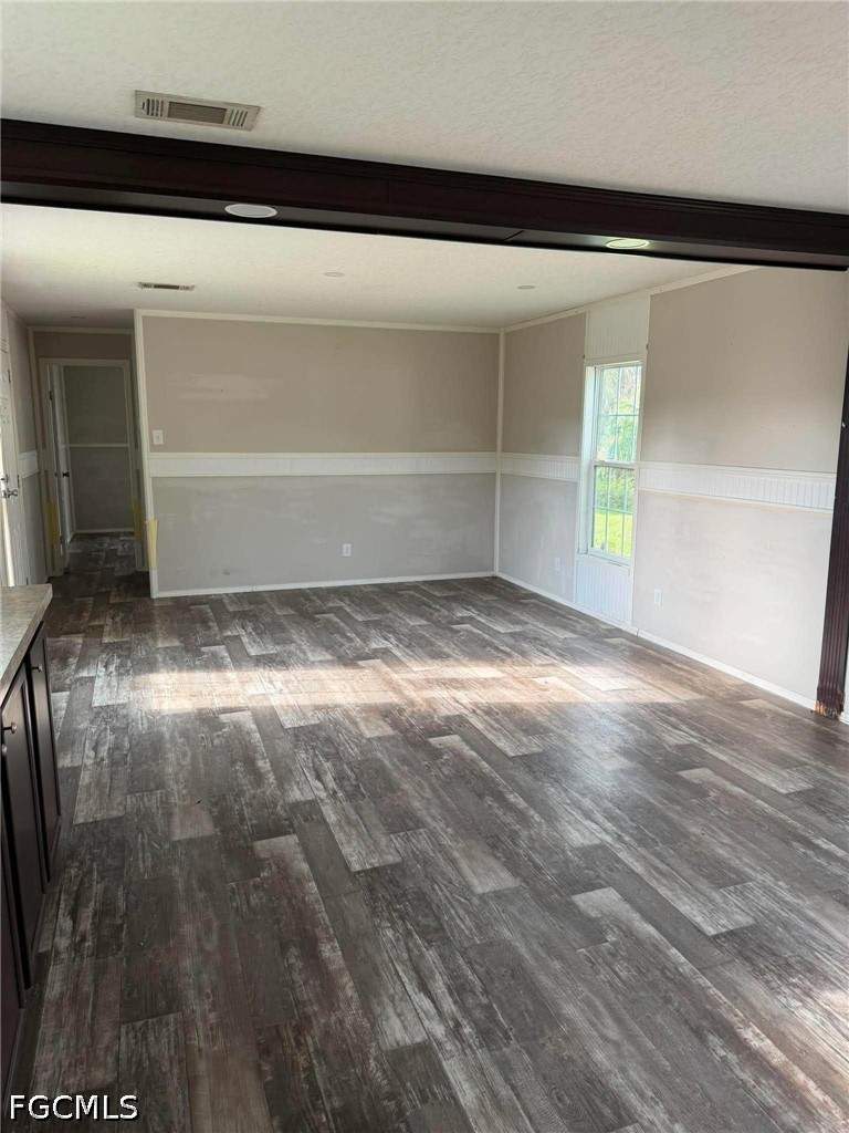 2 bedroom ManufacturedHome at 445 S Quebrada St, Montura Ranch Estates, Clewiston — photo 3