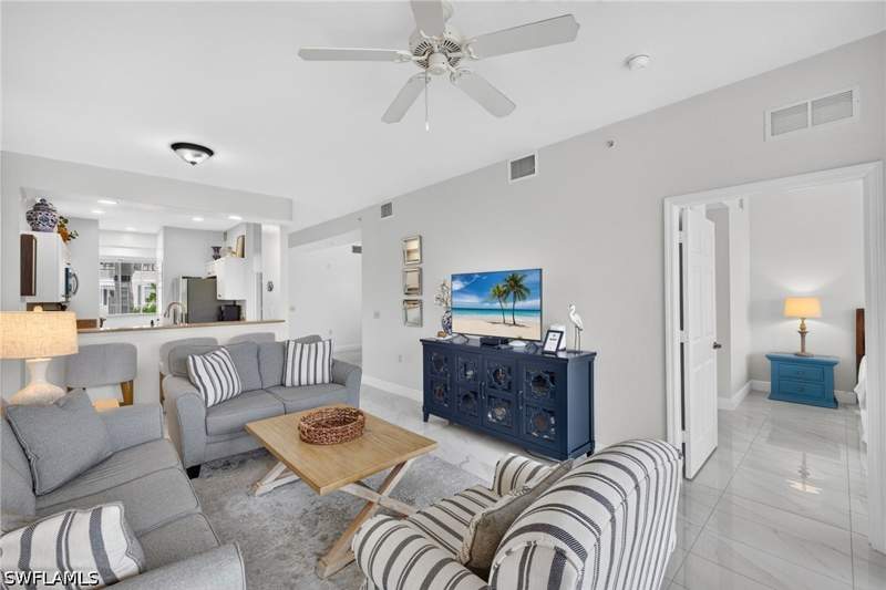 2 bedroom Condominium at 7955 Mahogany Run Ln 514, Greenlinks, Naples — photo 4