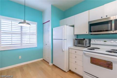 600 Saratoga Cir D--104, Naples FL - photo 8 of 46