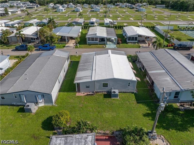 2 bedroom ManufacturedHome at 3374 Galaxy Way, Tamiami Village, North Fort Myers — photo 3