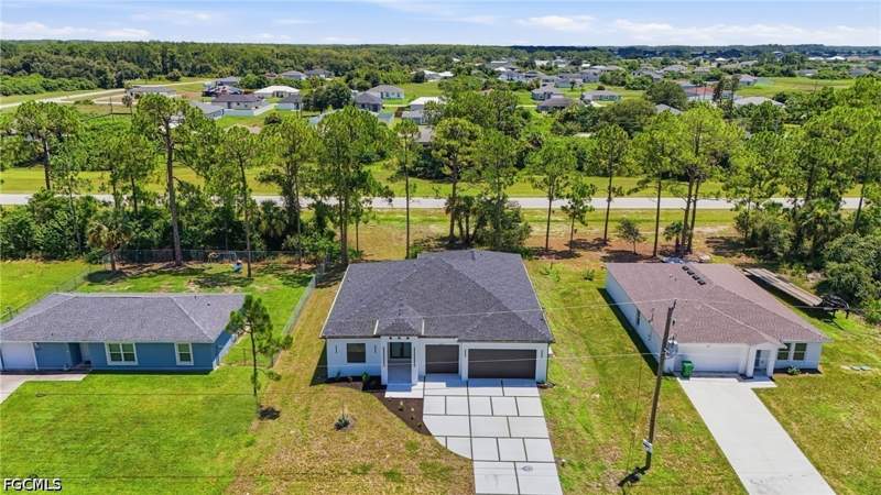4 bedroom SingleFamilyResidence at 6011 Kumquat Cir, Port Labelle, Labelle — photo 2