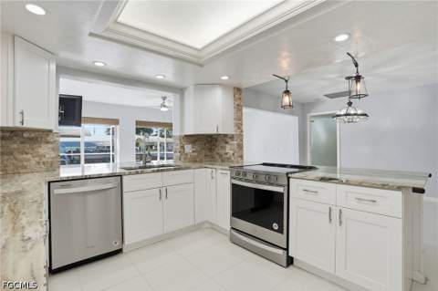 5964 Baker Ct, Fort Myers FL - photo 12 of 49
