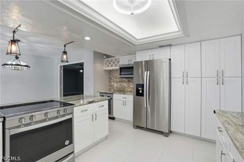 5964 Baker Ct, Fort Myers FL - photo 13 of 49