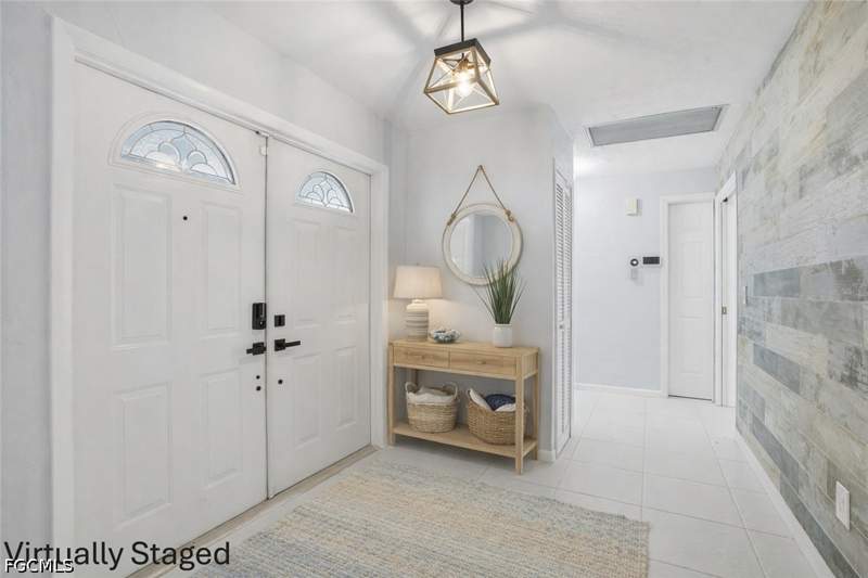 3 bedroom SingleFamilyResidence at 5964 Baker Ct, McGregor Isles, Fort Myers — photo 4