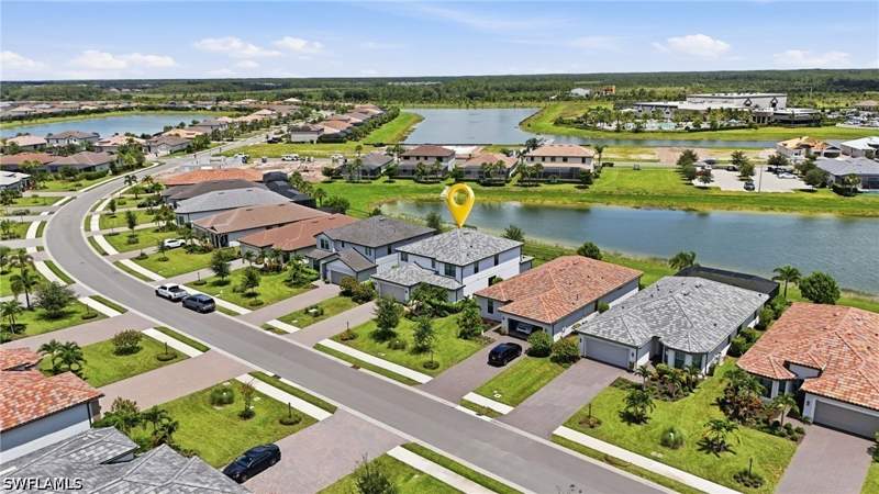 5 bedroom SingleFamilyResidence at 20179 Napa Loop, Verdana Village, Estero — photo 2