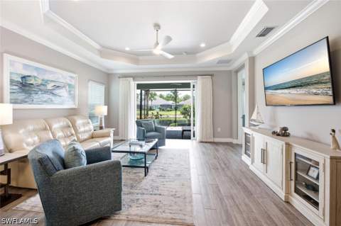 2278 Marquesa Cir, Naples FL - photo 10 of 32