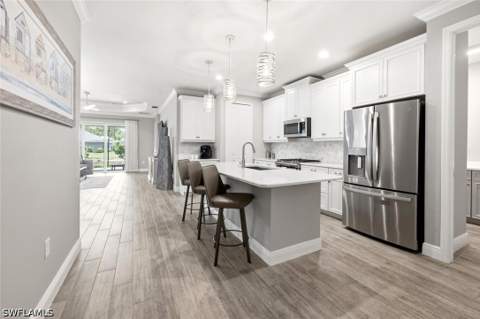 2278 Marquesa Cir, Naples FL - photo 6 of 32