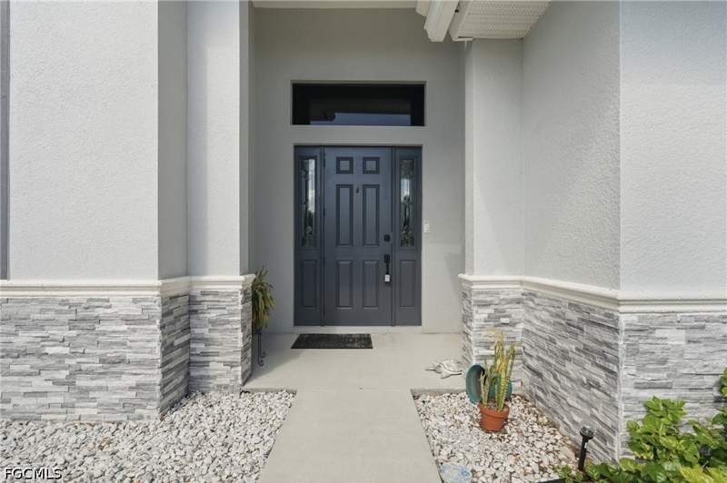 3 bedroom SingleFamilyResidence at 7038 Tide Cir, Port Labelle, Labelle — photo 3
