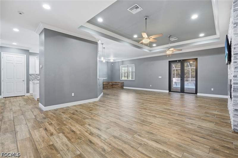 3 bedroom SingleFamilyResidence at 7038 Tide Cir, Port Labelle, Labelle — photo 5