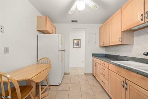 16 Dawn Flower Cir, Lehigh Acres FL - photo 10 of 44