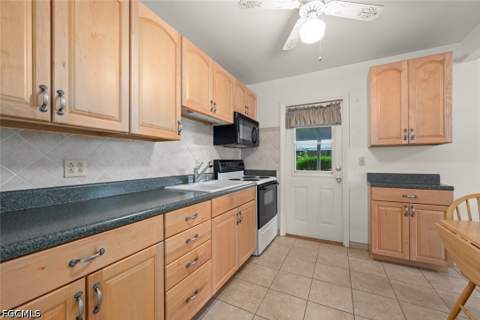 16 Dawn Flower Cir, Lehigh Acres FL - photo 11 of 44