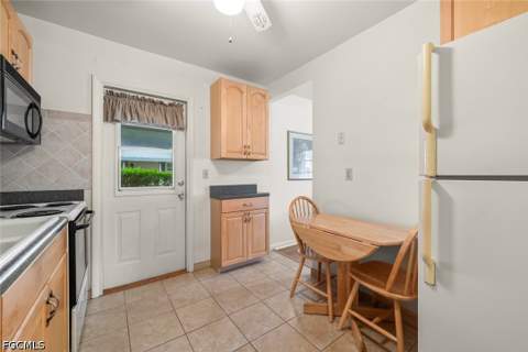 16 Dawn Flower Cir, Lehigh Acres FL - photo 8 of 44