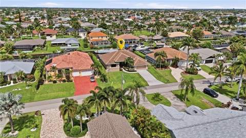 5020 SW 8th Pl, Cape Coral FL - photo 10 of 47