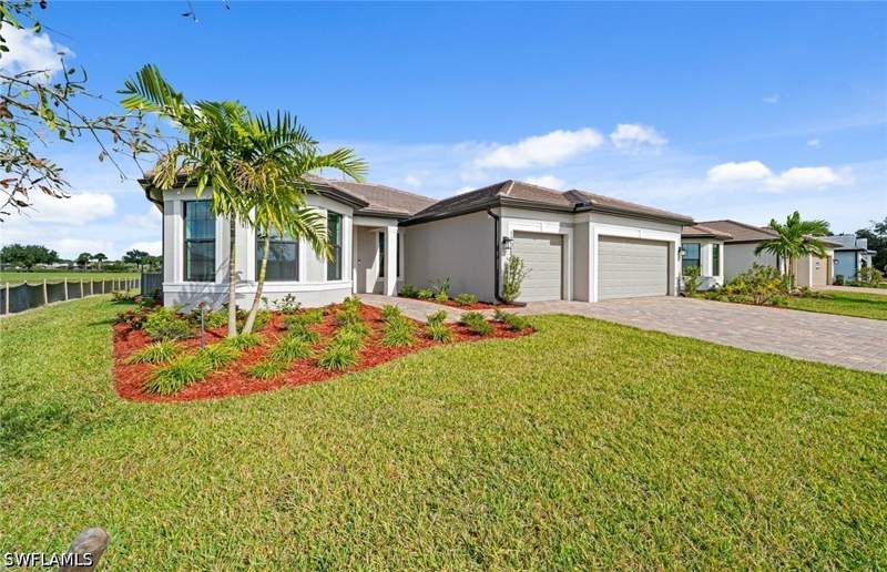 3 bedroom SingleFamilyResidence at 17032 Bishop Blvd, Country Club, Alva — photo 2