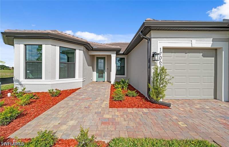 3 bedroom SingleFamilyResidence at 17032 Bishop Blvd, Country Club, Alva — photo 3