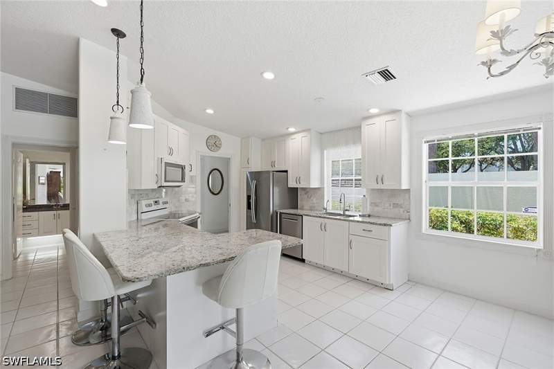2 bedroom Attached at 3105 Andorra Ct, Village Walk, Naples — photo 3