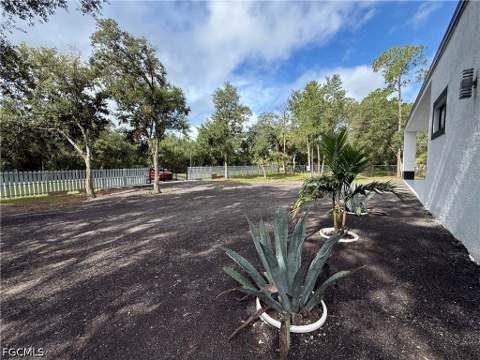 363 Montura Ave, Clewiston FL - photo 6 of 38