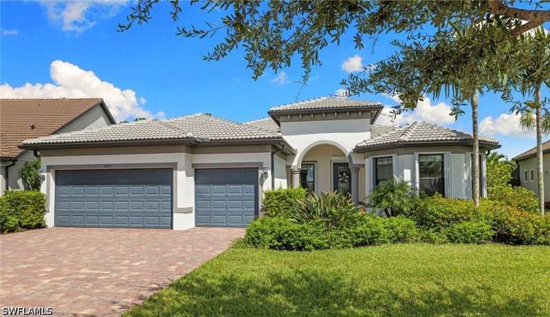 3 bedroom SingleFamilyResidence at 6907 Cocoplum St, Winding Cypress, Naples — photo 1